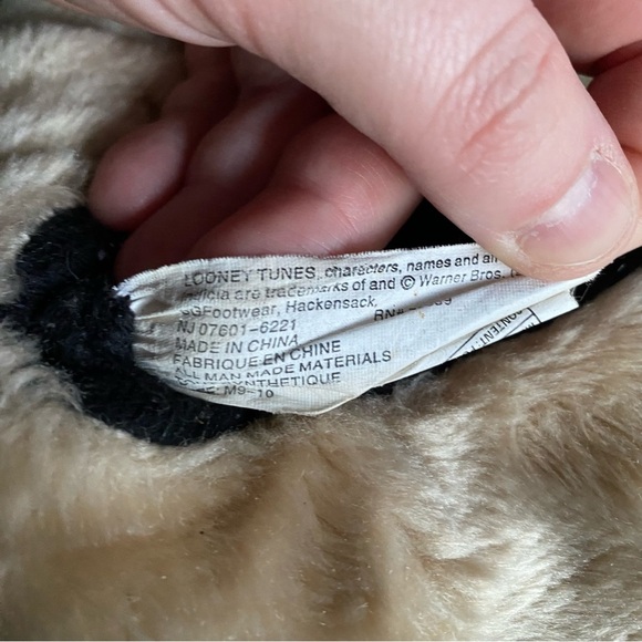 Vintage Taz Tasmanian Devil from Looney Toons Slippers & Plush lot Warner Bros - Picture 10 of 12